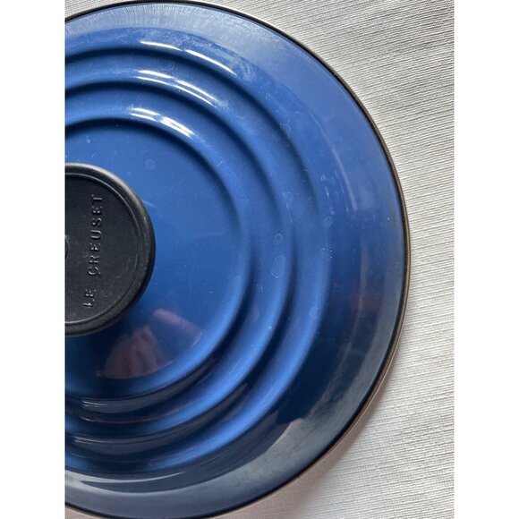 Le Creuset Blue Cast Iron Lid With Black Knob For Dutch Oven 30cm Diameter - Picture 10 of 10